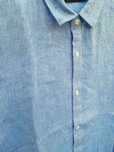 Afbeelding in Gallery-weergave laden, Shirt With Buttons
